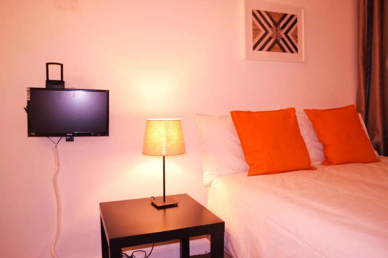 **  The Lion Head Hotel London United Kingdom