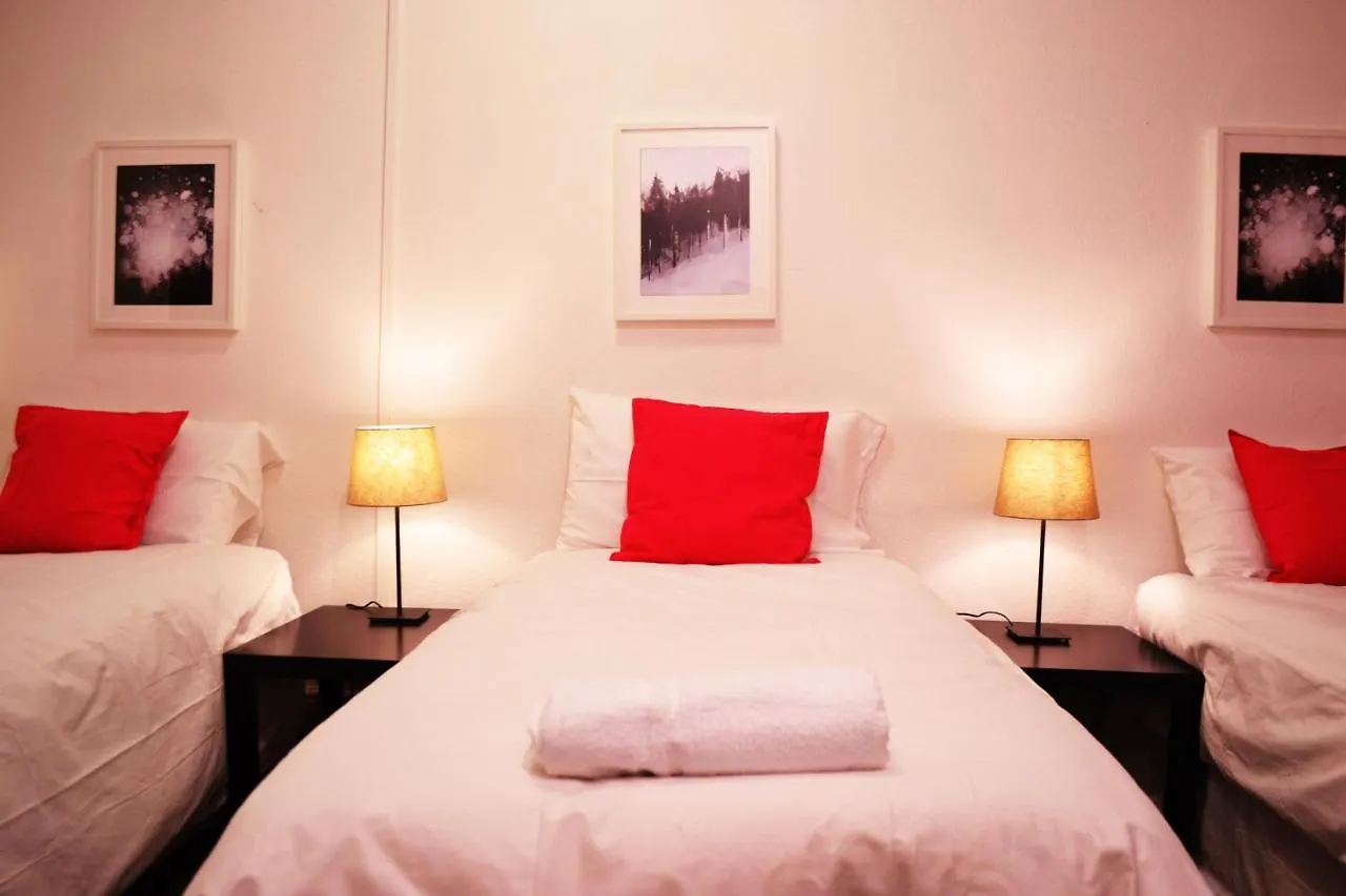 The Lion Head Hotel London 2*,
