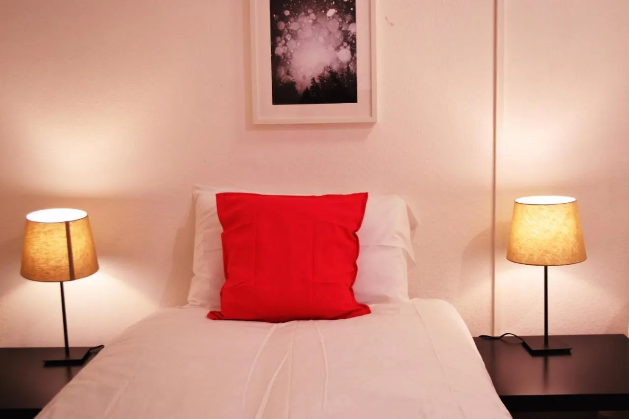 The Lion Head Hotel London