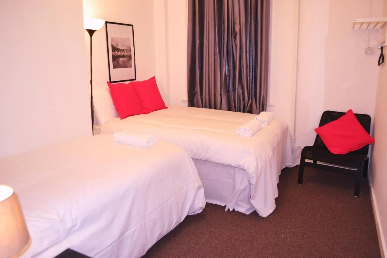 The Lion Head Hotel London 2*,